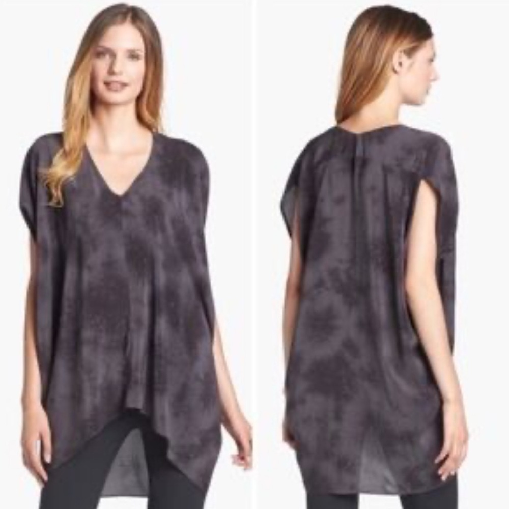 Eileen Fisher black and grey pattern V-Neck Silk blouse XS quiet luxury